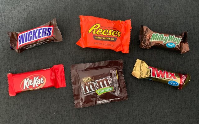 A Debate Over Which Candy We’d Banish Forever Is Exploding on Twitter
