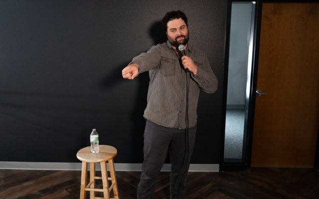 What Every Netflix Standup Comedy Special Is Like