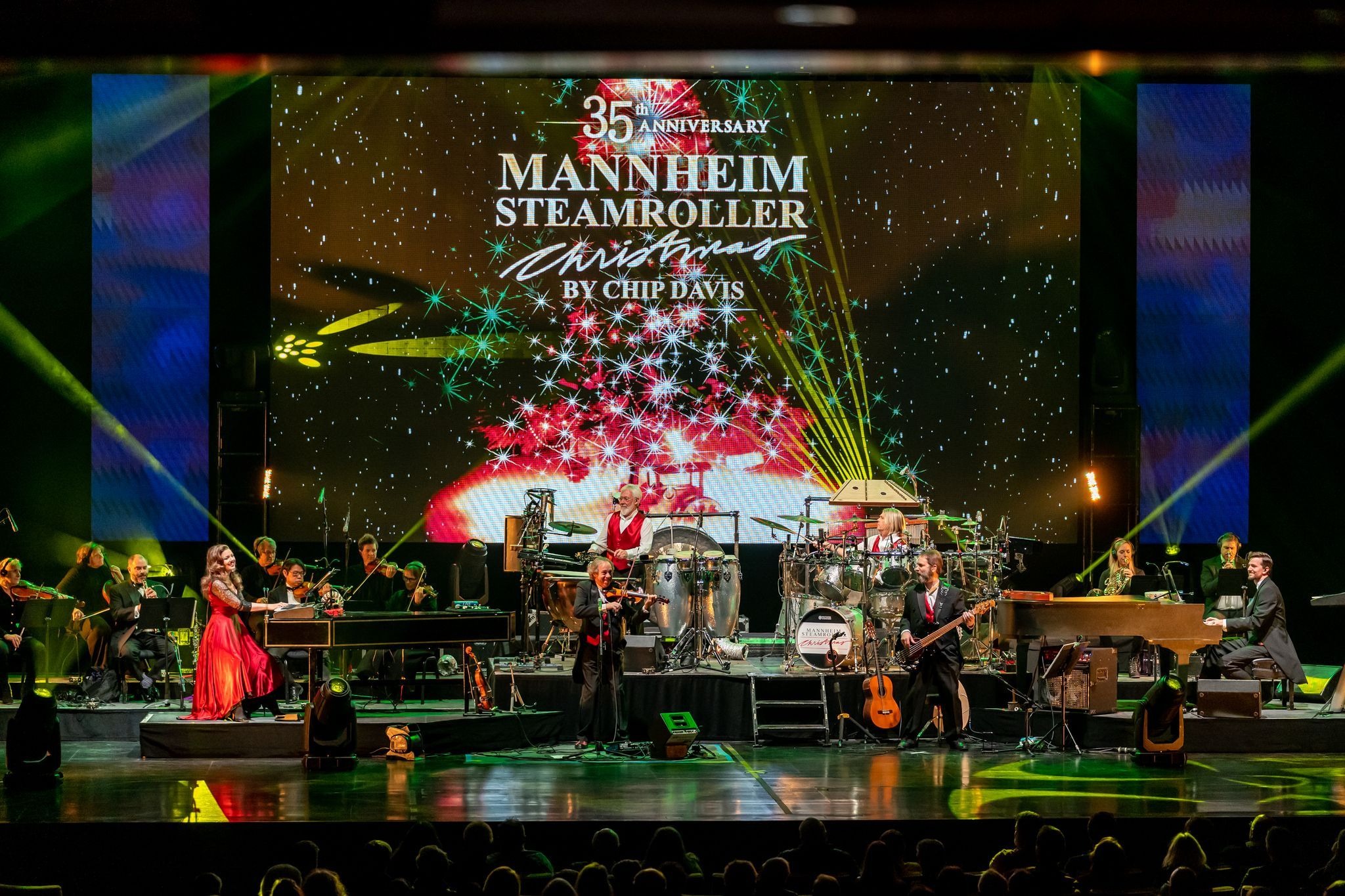 <h1 class="tribe-events-single-event-title">Mannheim Steamroller Christmas Show</h1>